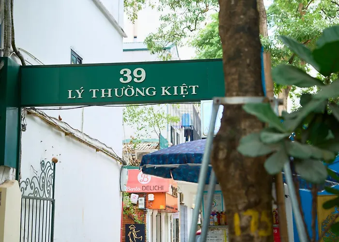 K\' Homestay Near Hoan Kiem Lake